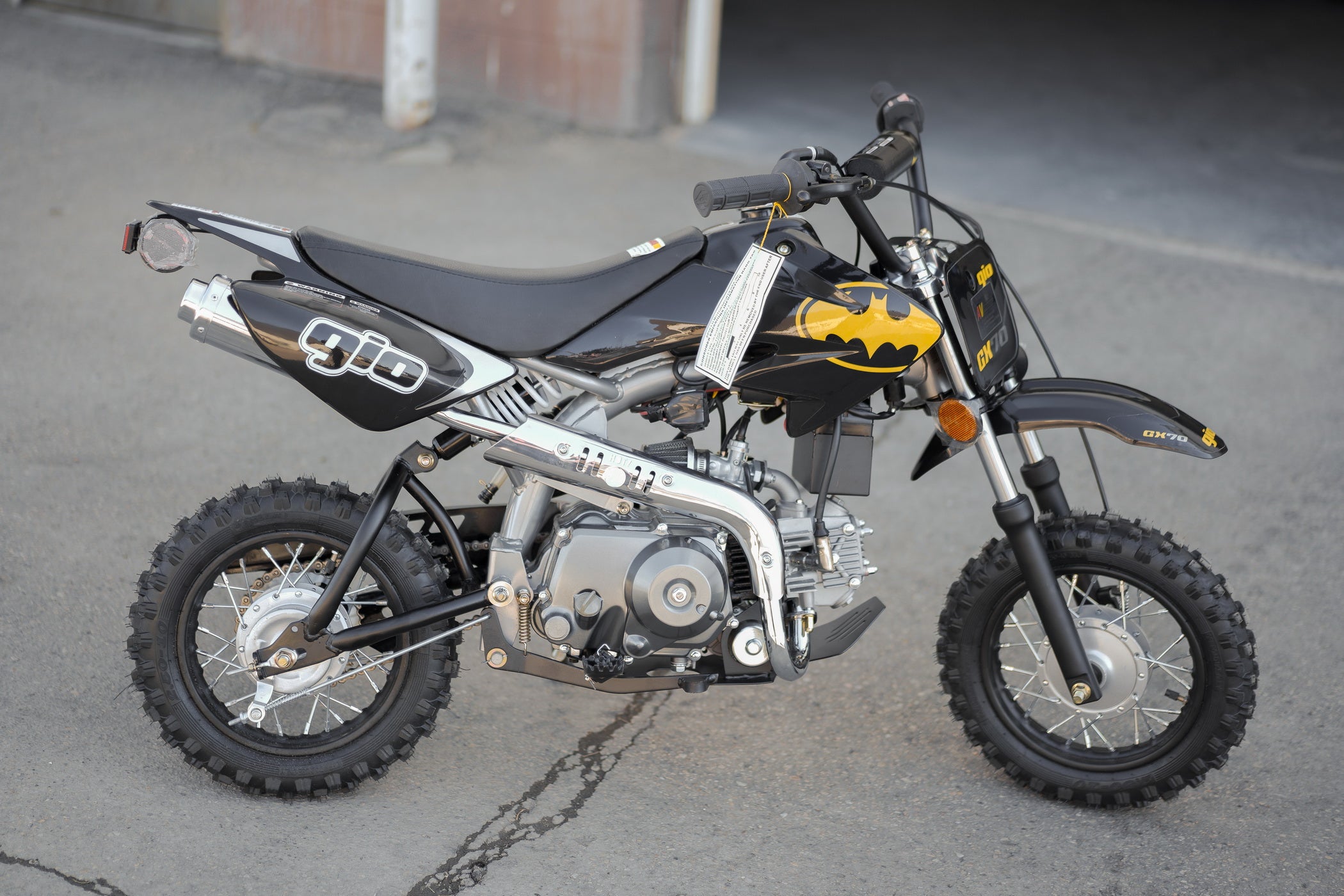 We carry both Electric & Gas Dirt Bikes in the Local Edmonton Area. Kids to Adult Dirt Bikes that will satisfy the whole family. Our smallest dirt bike is for 3-8 years old, 70cc, 110cc, 125cc, 250cc. Dirt Bikes For All Ages For Sale In Edmonton Area. We have parts inventory for these Dirt Bikes. Shipping is Canada Wide